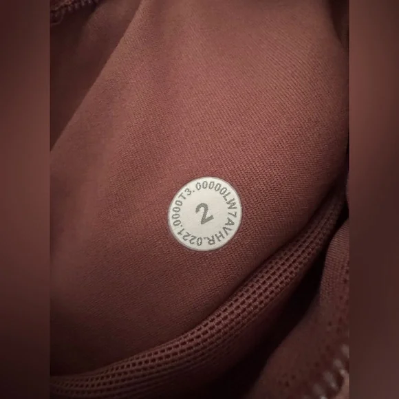 Lululemon Speed Up Low-Rise Short 2.5" - Picture 4 of 6